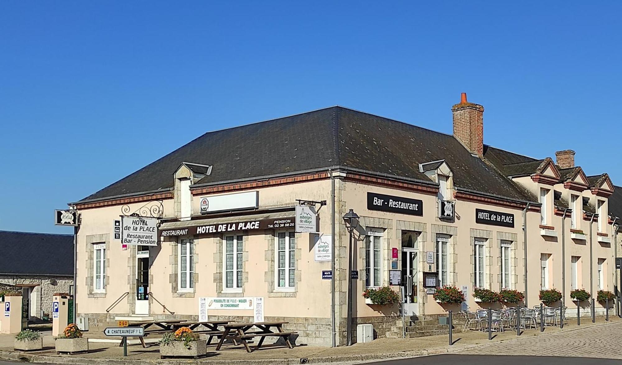 Hotel De La Place Germigny-des-Prés Eksteriør bilde