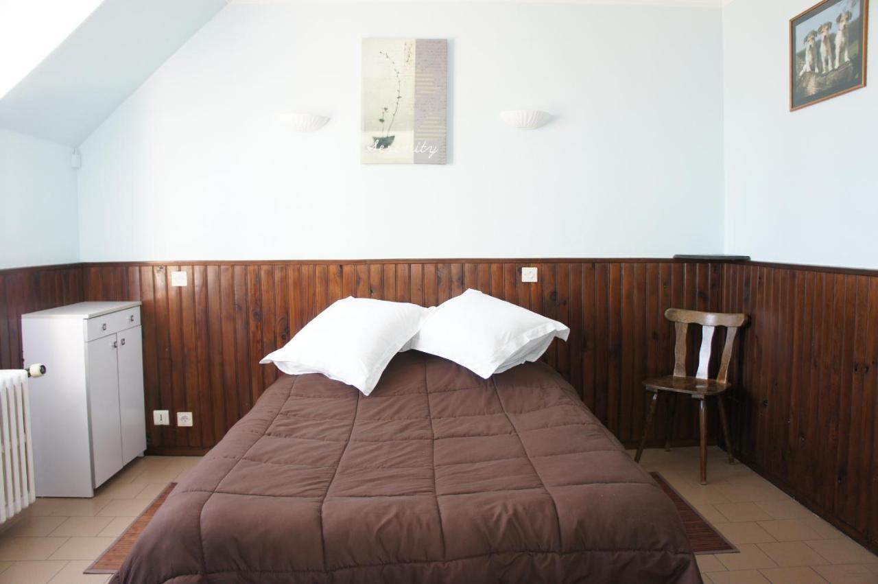 Hotel De La Place Germigny-des-Prés Eksteriør bilde