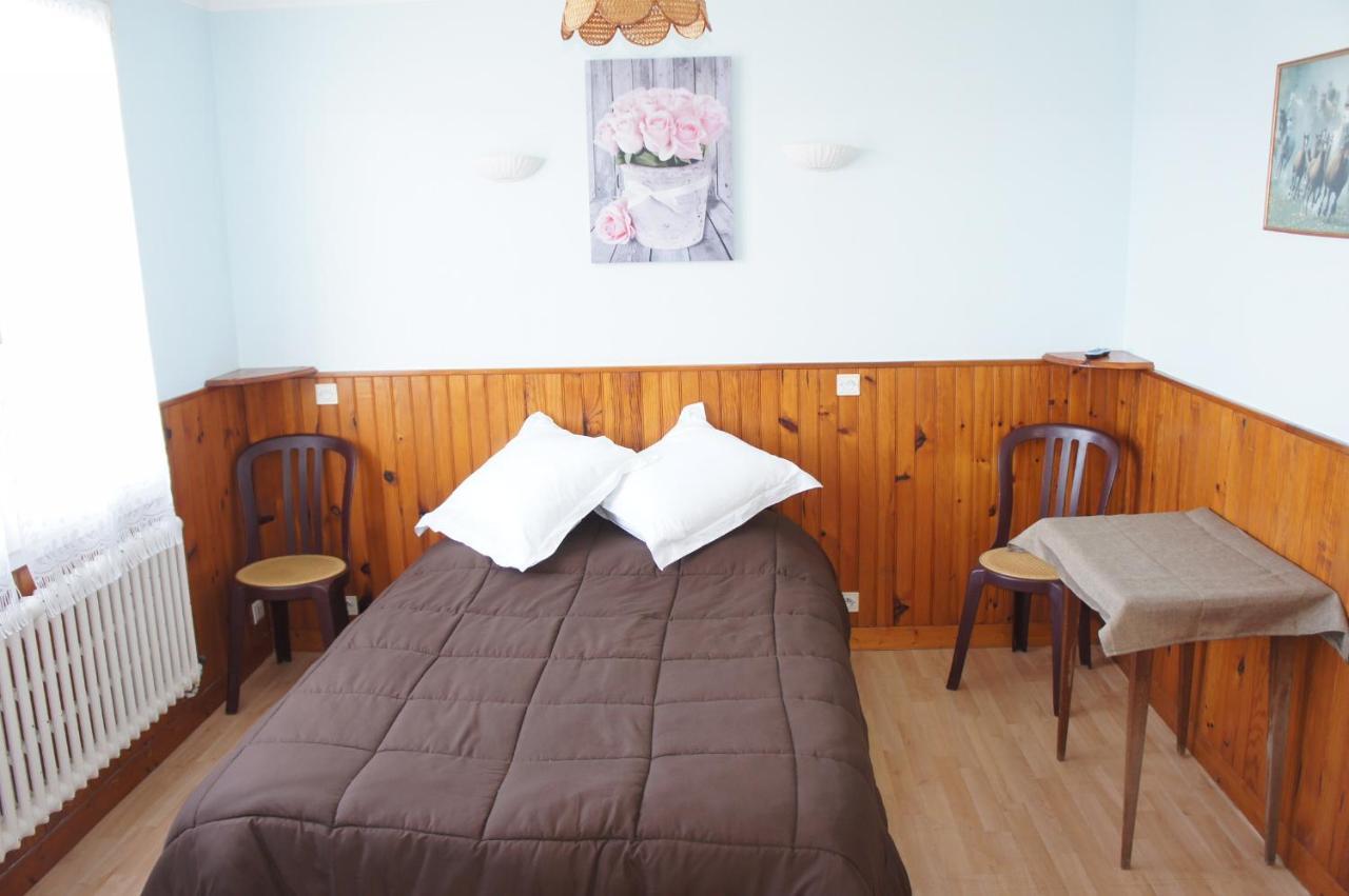Hotel De La Place Germigny-des-Prés Eksteriør bilde